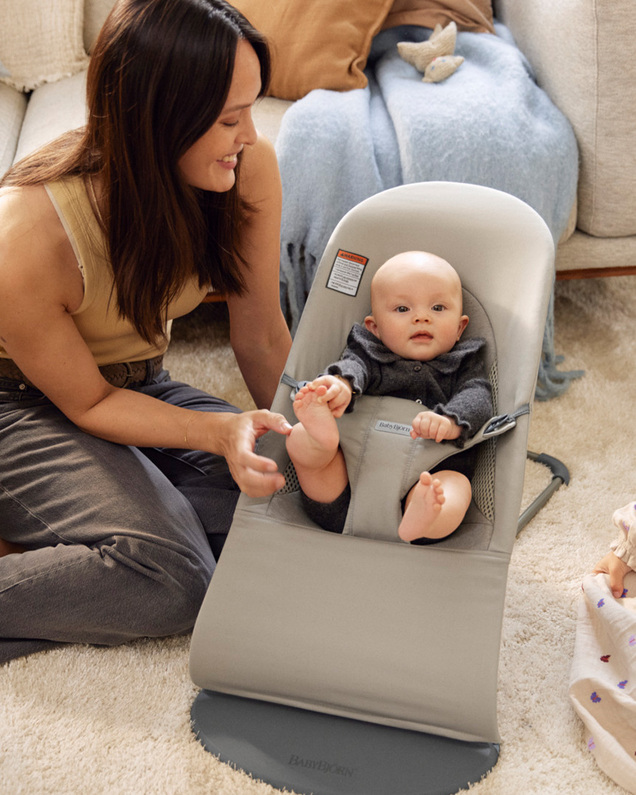 Transat Balance Soft jersey tissé Coloris gris sable Babybjörn