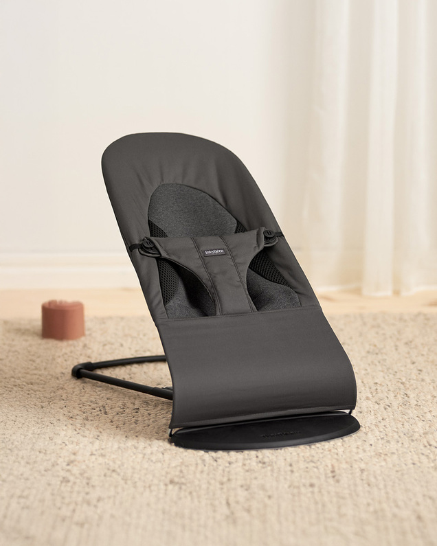 Transat Balance Soft jersey tissé Colors gris foncé Babybjörn